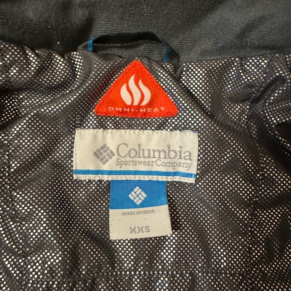 Boys grey and blue Columbia omni heat jacket. Size xxs. Gently used. - Picture 4 of 4